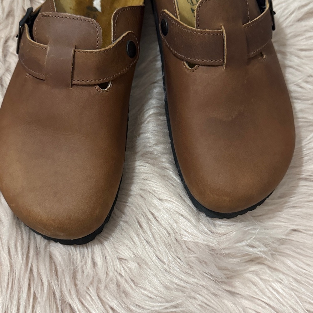 NAOT Brown Oiled Leather Clogs euro 40 or Ladies 9 or Mens 7 - Picture 5 of 11